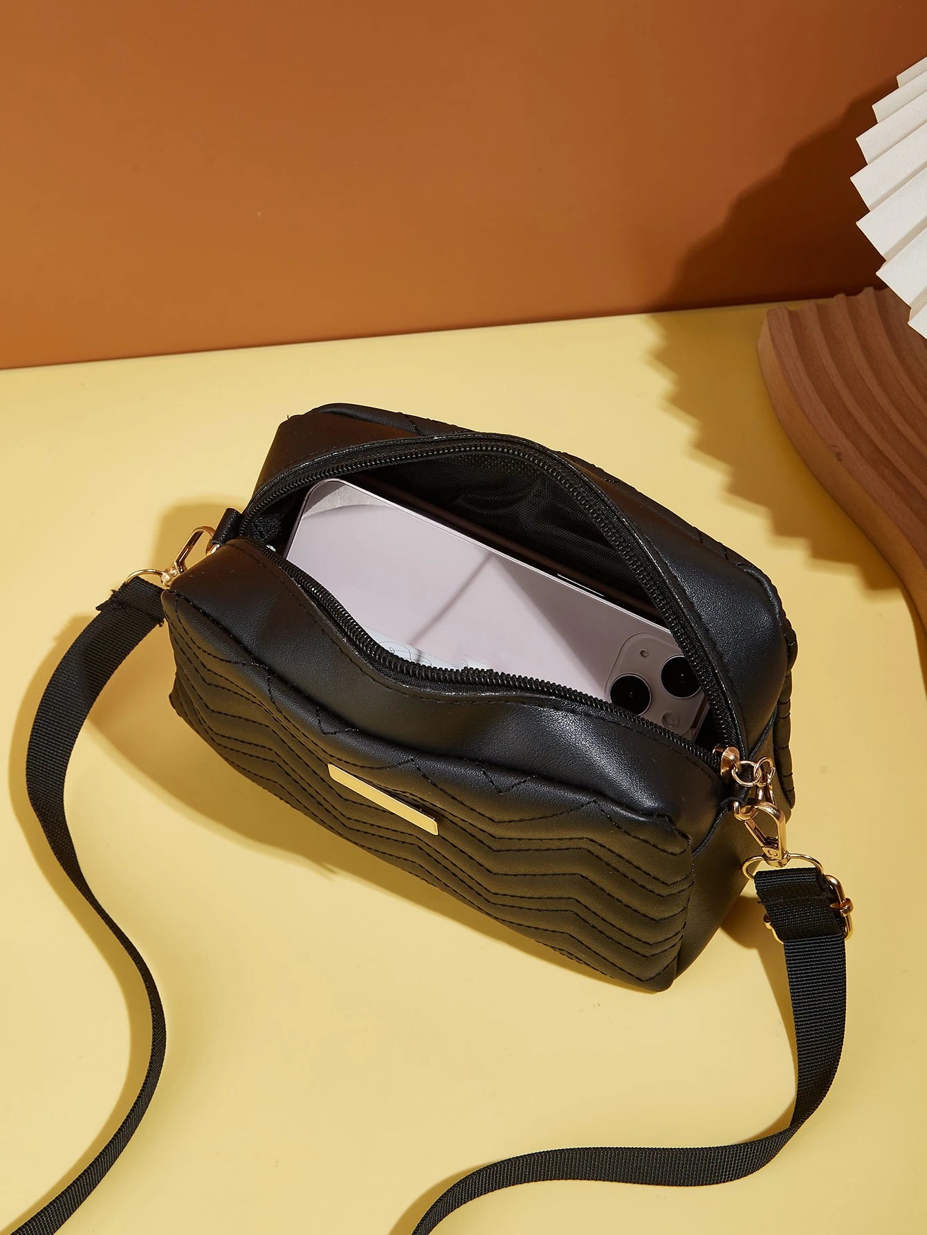 Fashionable Quilted Mini Shoulder Crossbody Bag for Women